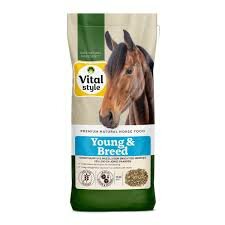 vitalstyle young &amp; breed 15 kg